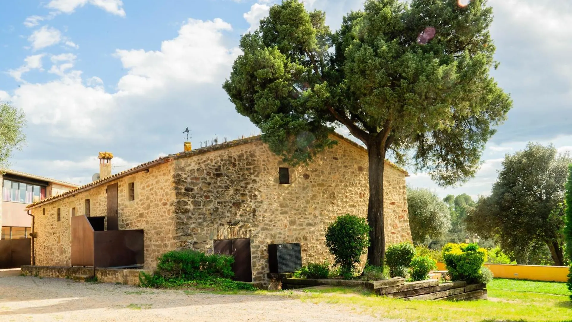 Casa De Colonies, El Ginebro Villa Vilopriu